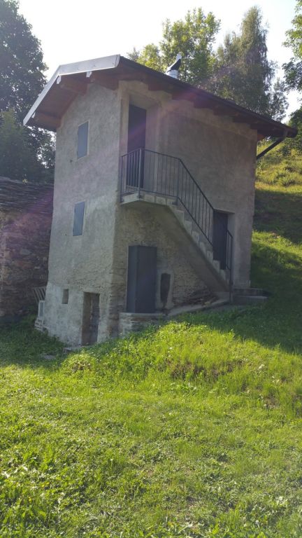 Rustico o Porzione di Casa a Stazzona